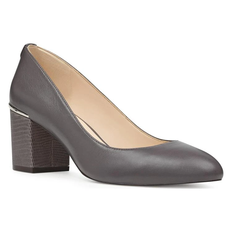 Astor Almond Toe Dress Pumps 商品