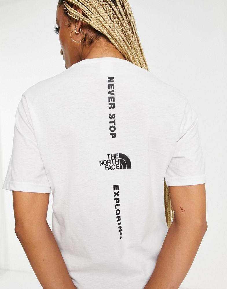商品The North Face|The North Face Vertical logo boyfriend fit t-shirt in white Exclusive at ASOS,价格¥201,第1张图片