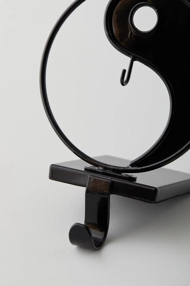 商品Urban Outfitters|Yin Yang Stocking Holder,价格¥76,第3张图片详细描述