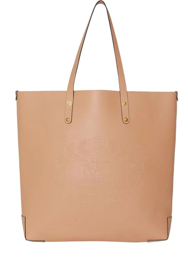 商品Burberry|Embossed crest leather tote,价格¥6495,第1张图片