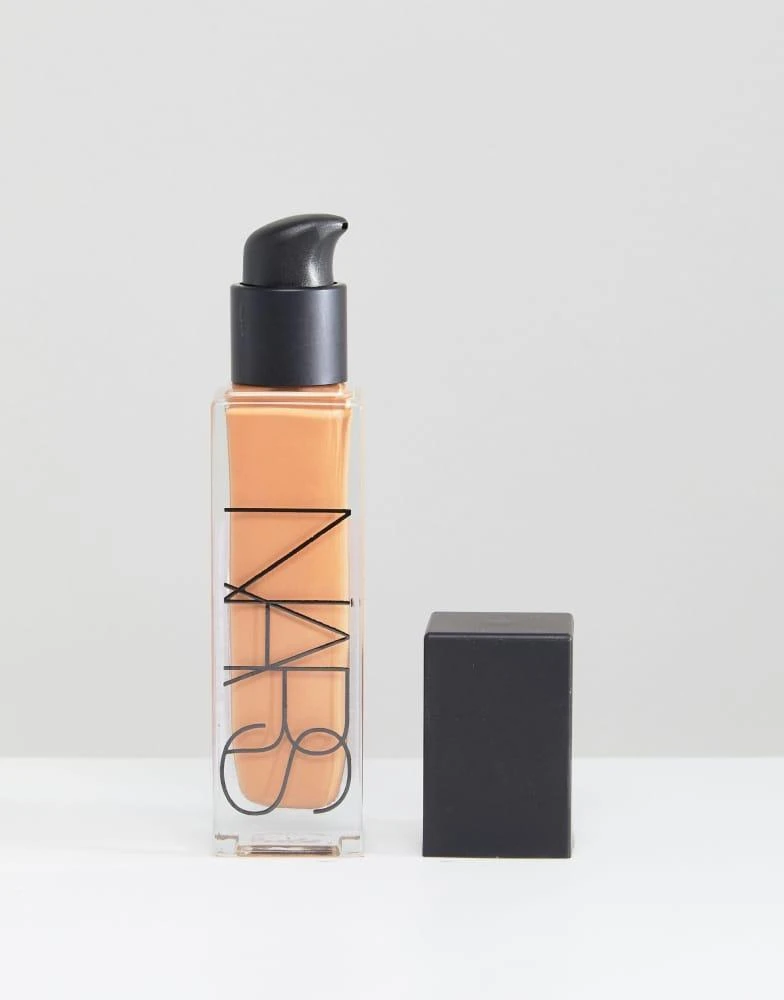 NARS Natural Radiant Longwear Foundation 商品