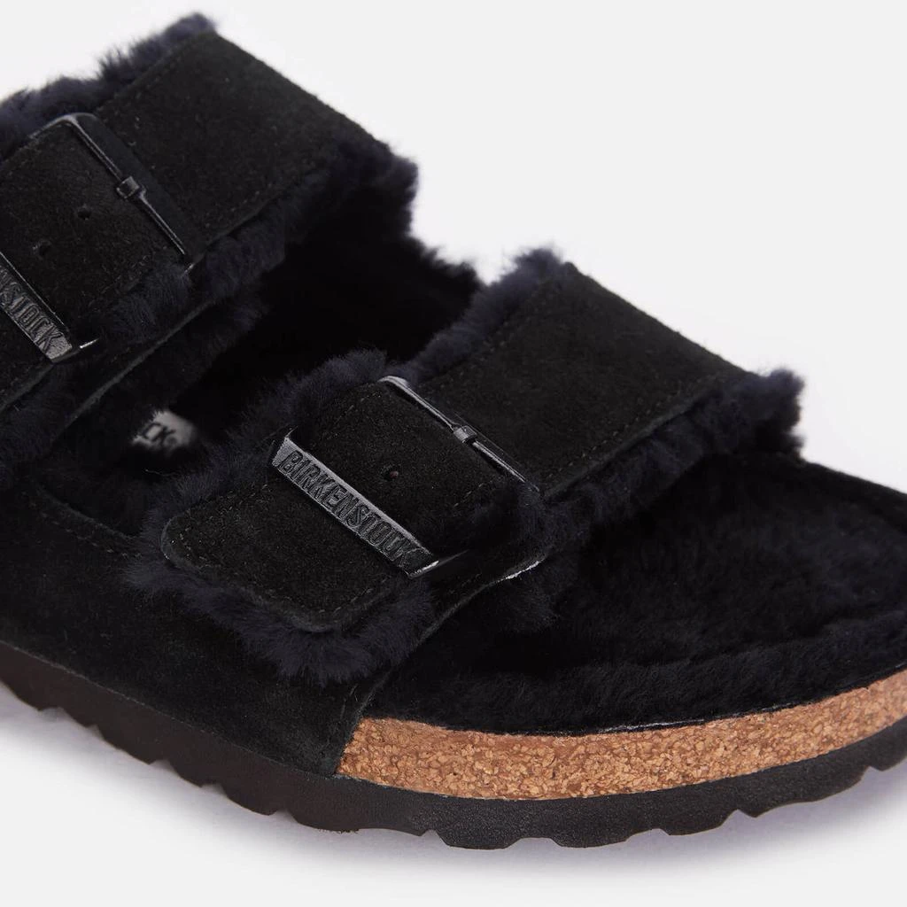 商品Birkenstock|Birkenstock Men's Arizona Shearling Double Strap Sandals - Black,价格¥639,第4张图片详细描述