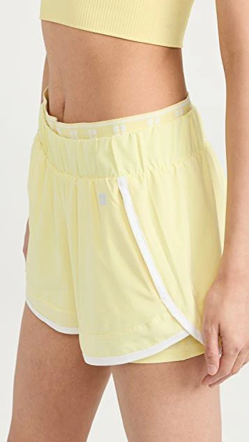 商品SWEATY BETTY|On Your Marks 4" 跑步短裤,价格¥311,第3张图片详细描述