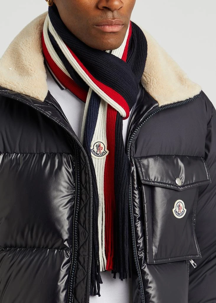 商品Moncler|Navy striped ribbed wool scarf,价格¥1840,第2张图片详细描述