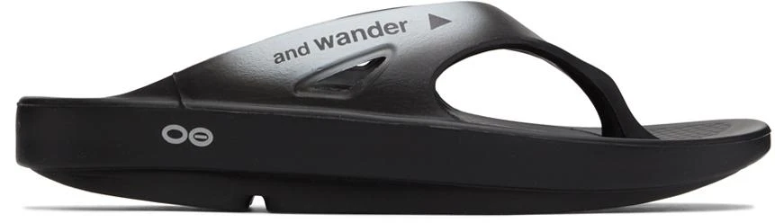 商品And Wander|Black OOFOS Edition Recovery Sandals,价格¥643,第1张图片