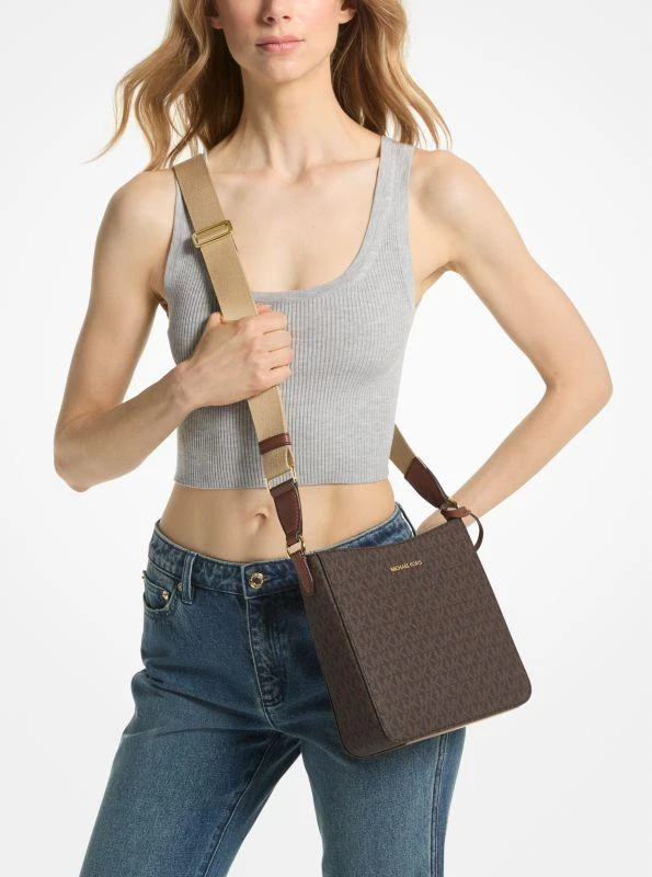 商品Michael Kors|Jet Set小号邮差包,价格¥665,第4张图片详细描述