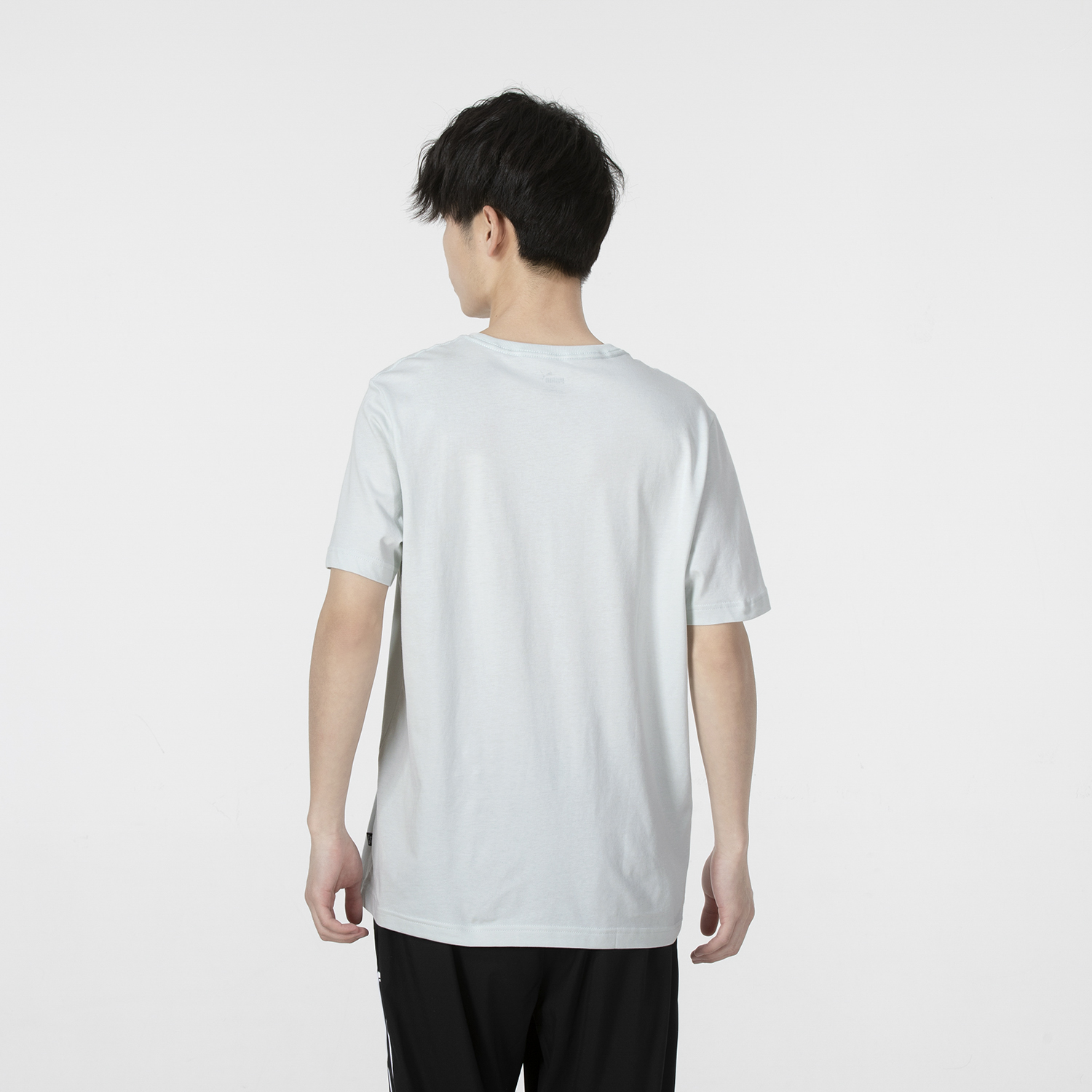 ESS Logo Tee (s)男士运动休闲短袖T恤商品第3张图片规格展示