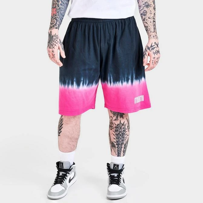 商品Mitchell and Ness|Men's Mitchell & Ness Miami Heat NBA Tie-Dye Fleece Shorts,价格¥112,第1张图片