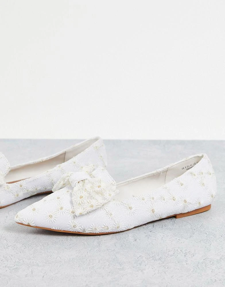 商品ASOS|ASOS DESIGN Lake bow pointed ballet flats in white daisy,价格¥108,第1张图片