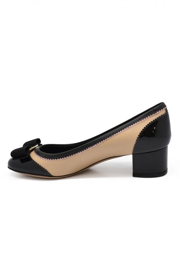 Luxury Shoes For Women   Salvatore Ferragamo Beige Leather Pumps With Black Details商品第3张图片规格展示