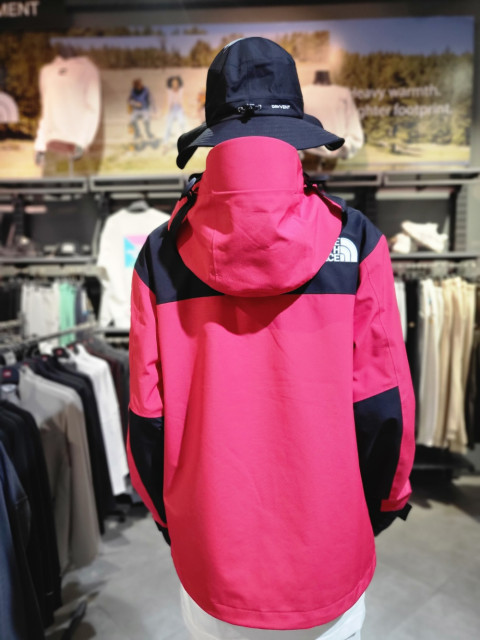 【Brilliant|包邮包税】北面户外 冲锋衣 新款 1990 男女共用 GORE TEX 登山 保暖夹克-深粉红色 NI2GN01C商品第3张图片规格展示