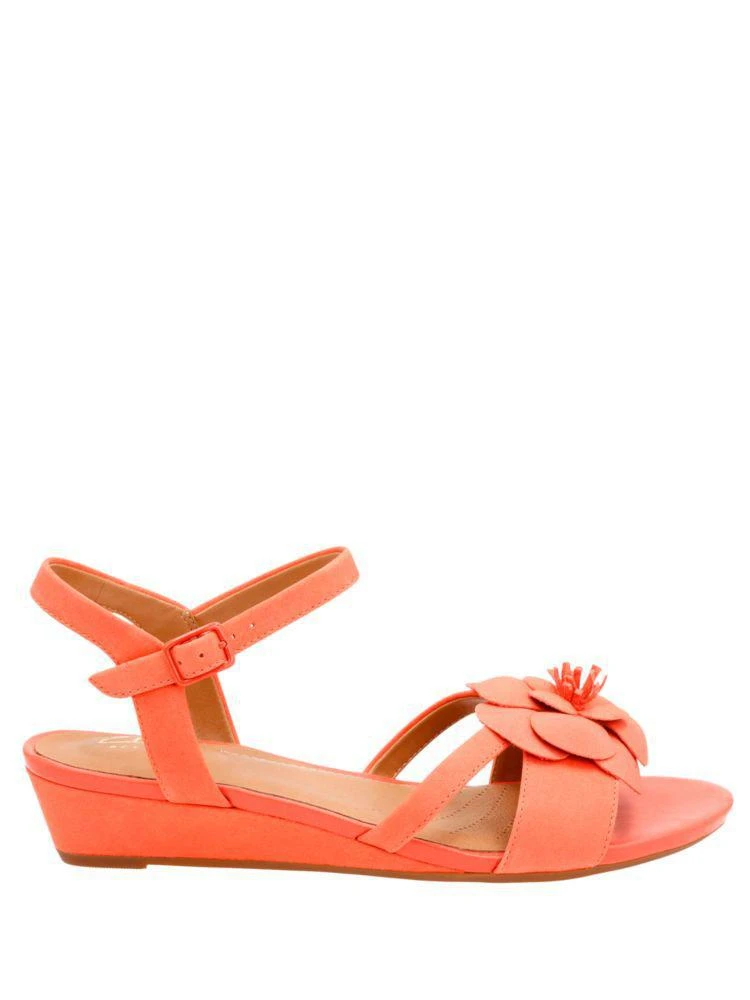 商品Clarks|Parmstella Leather Slingback Sandals,价格¥376,第5张图片详细描述