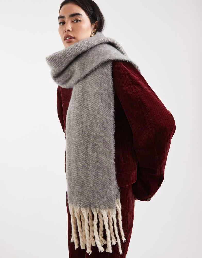 商品Threadbare|Threadbare blanket scarf in grey,价格¥161,第2张图片详细描述