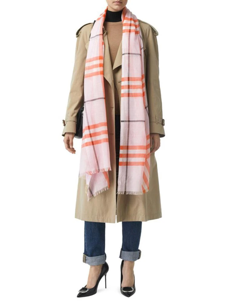 商品Burberry|Giant Check Wool & Silk Scarf,价格¥1743,第2张图片详细描述