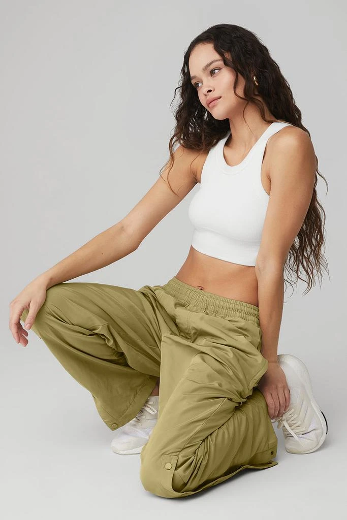 商品Alo|Legend Snap Pant - Wasabi,价格¥907,第5张图片详细描述