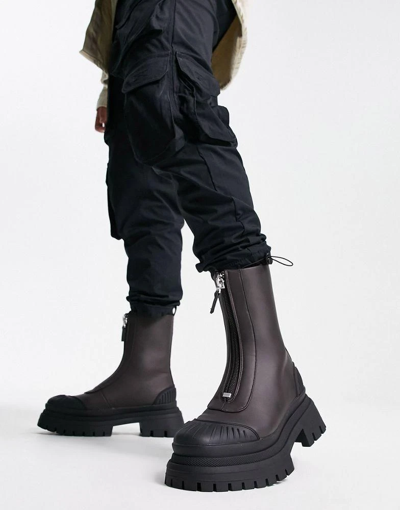 商品ASOS|ASOS DESIGN zip front chelsea boot in brown faux leather with black chunky sole,价格¥341,第1张图片