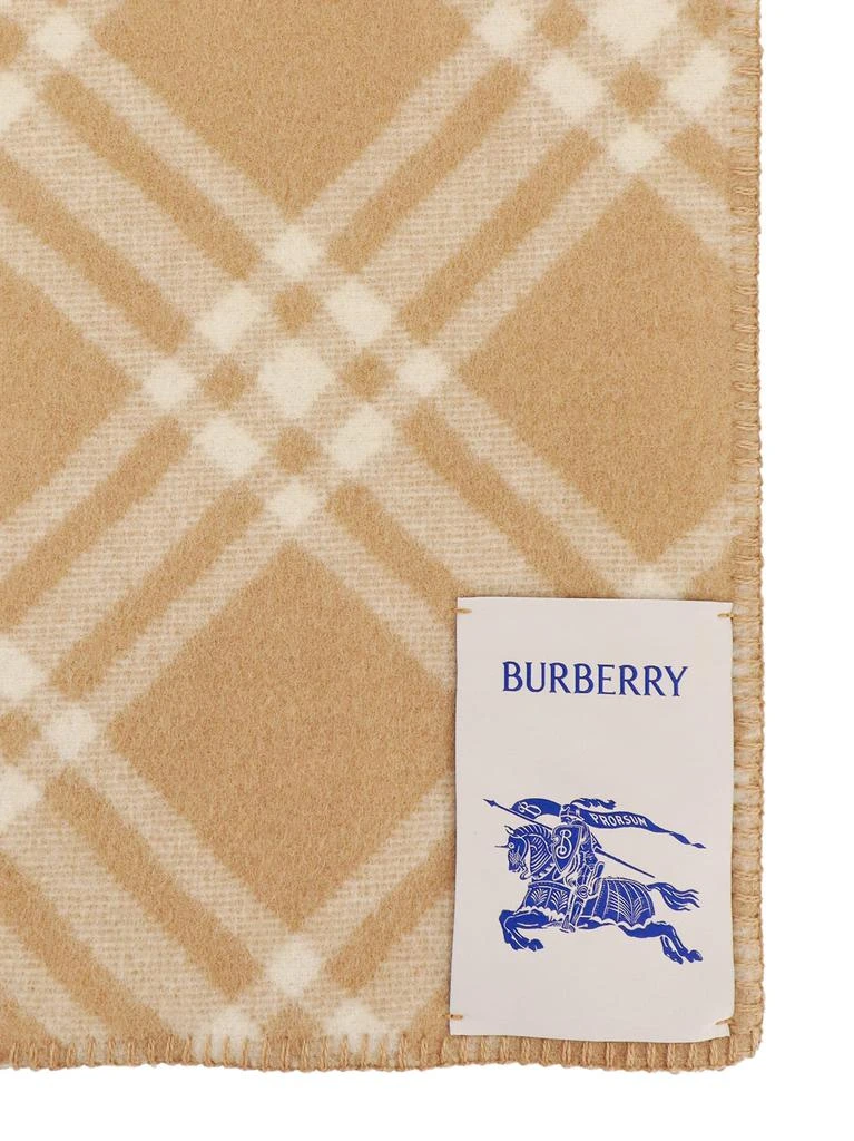 商品Burberry|Scarf,价格¥3560,第2张图片详细描述