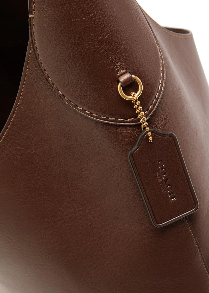 商品Coach|Brooklyn 39 leather shoulder bag,价格¥5541,第3张图片详细描述