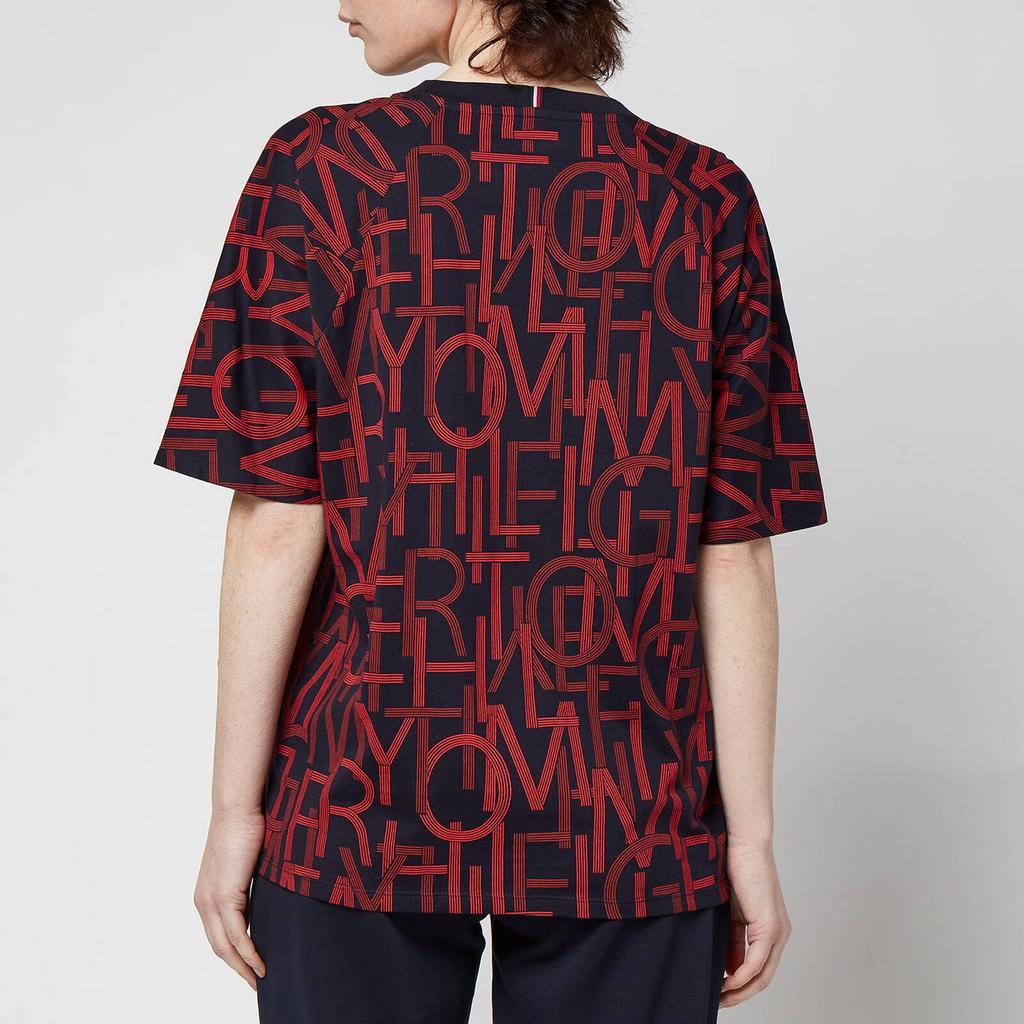 商品Tommy Hilfiger|Tommy Sport Women's Relaxed Aop Crew Neck T-Shirt - Textured Type Print,价格¥265,第4张图片详细描述