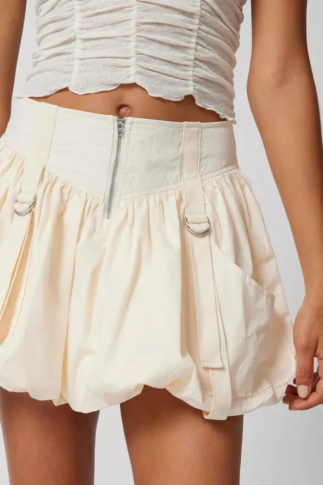 商品Urban Outfitters|UO Myra Drop-Waist Bubble Mini Skirt,价格¥259,第1张图片详细描述