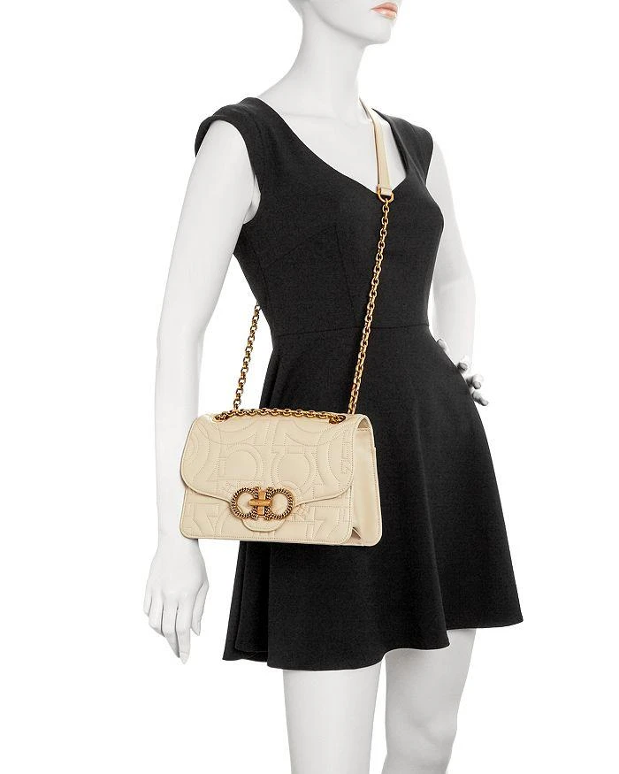 商品Salvatore Ferragamo|Large Gancio Quilting Shoulder Bag,价格¥13141,第2张图片详细描述