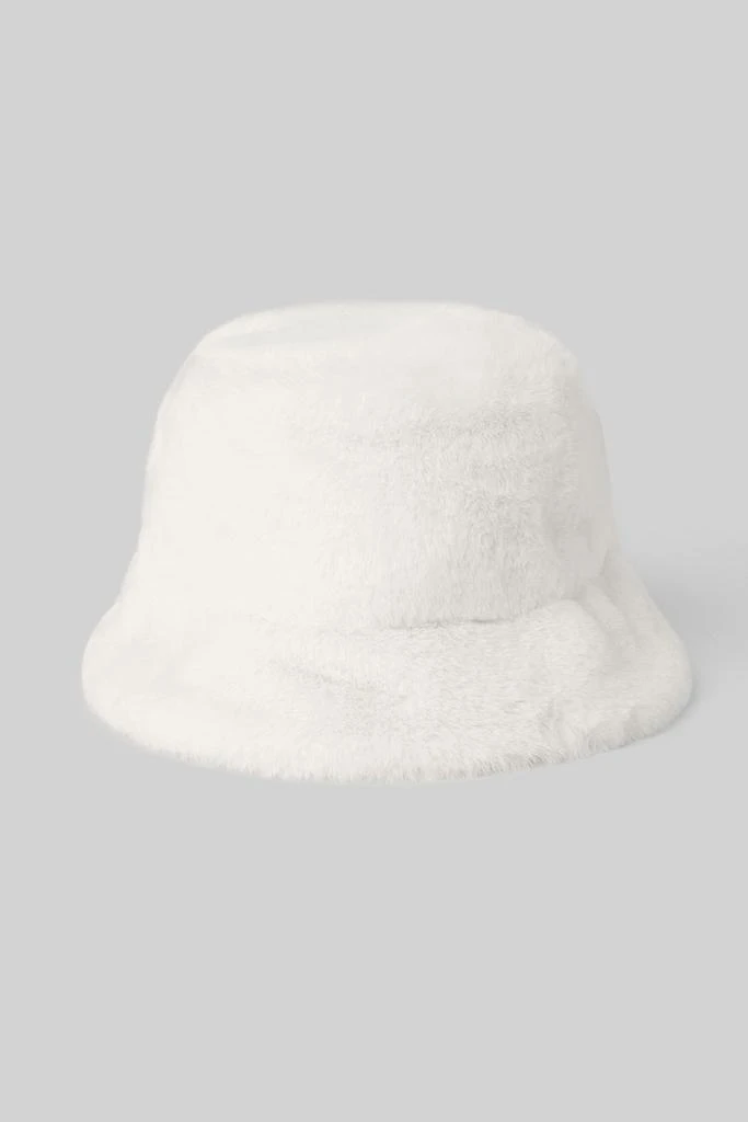 商品Alo|Faux Fur Bucket Hat - Ivory,价格¥753,第2张图片详细描述