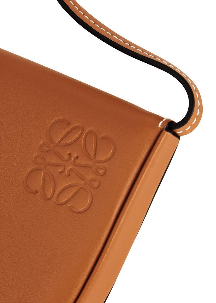 商品Loewe|Heel small leather pouch,价格¥3116,第5张图片详细描述