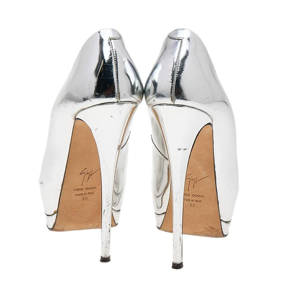 商品[二手商品] Giuseppe Zanotti|Giuseppe Zanotti Metallic Silver Leather Sharon Peep Toe Platform Pumps Size 36,价格¥944,第5张图片详细描述