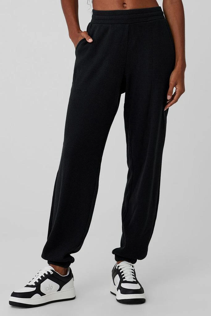 商品Alo|Waffle Weekend Escape Jogger - Black,价格¥997,第1张图片