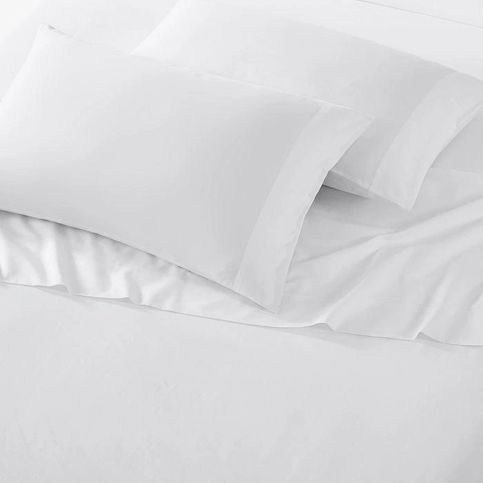 商品Vera Wang|Solid CVC Sateen White Standard/Queen Pillowcase, Pair,价格¥1710,第2张图片详细描述