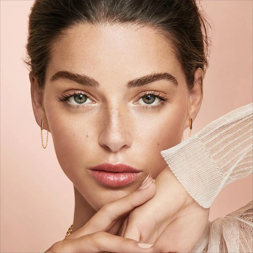 商品Bobbi Brown|Nude Finish Tinted Moisturizer SPF 15,价格¥390,第4张图片详细描述