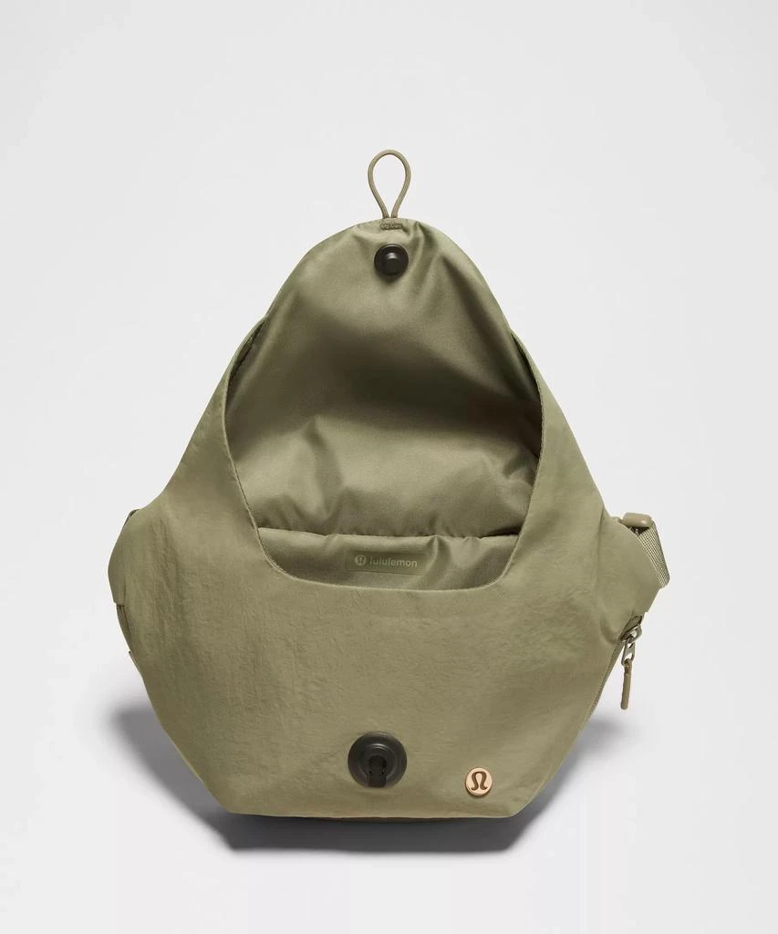 Curved Crossbody Bag 3L 商品