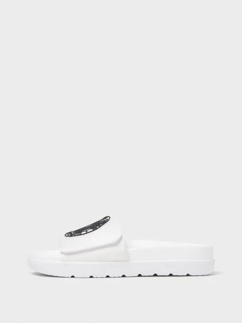商品DKNY|SIA FLAT SANDAL,价格¥447,第1张图片