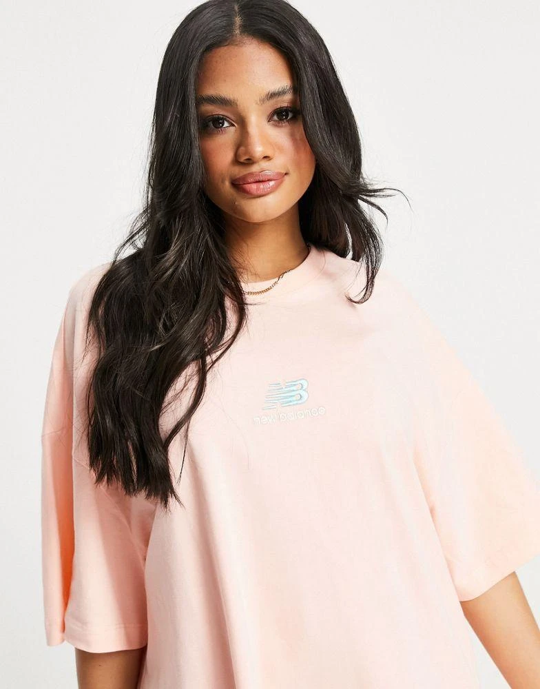 商品New Balance|New Balance t-shirt dress in pink - exclusive to ASOS,价格¥100,第3张图片详细描述