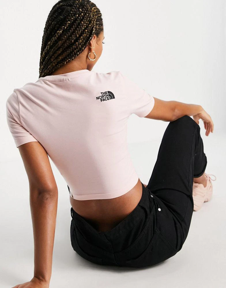 商品The North Face|The North Face Cropped t-shirt in pink Exclusive at ASOS,价格¥117,第4张图片详细描述