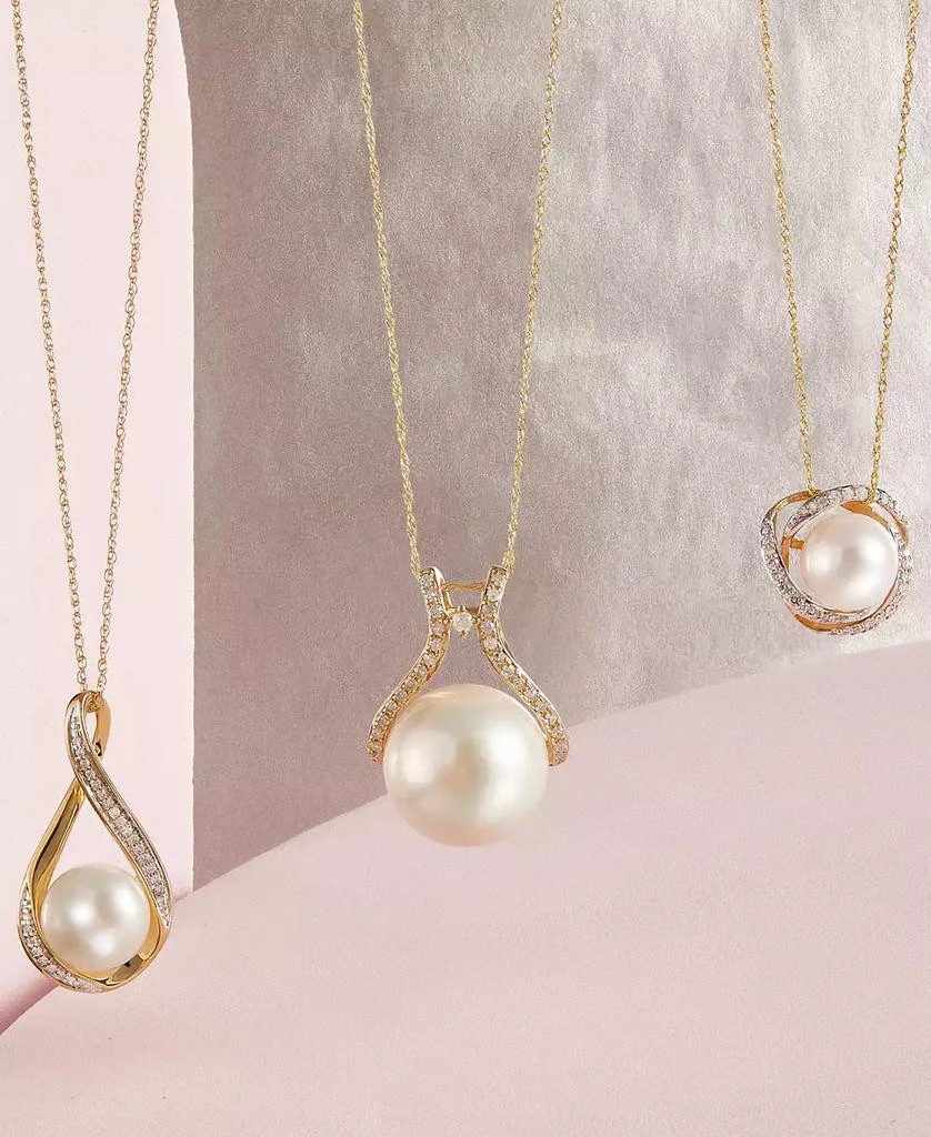 Cultured Freshwater Pearl (9mm) and Diamond Accent Pendant 18" Necklace in 14k Gold 商品