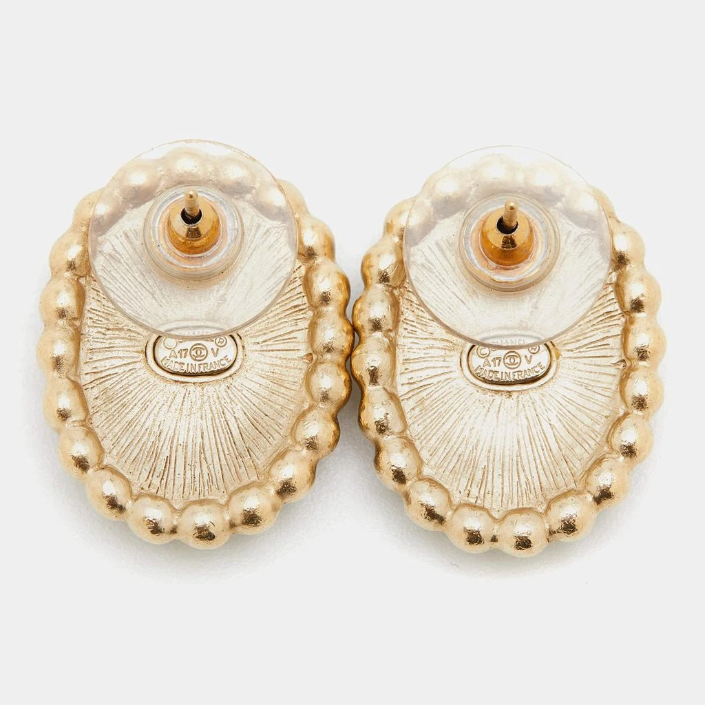 商品[二手商品] Chanel|Chanel Pale Gold Tone Faux Pearl & Resin CC Oval Stud Earrings,价格¥4176,第3张图片详细描述