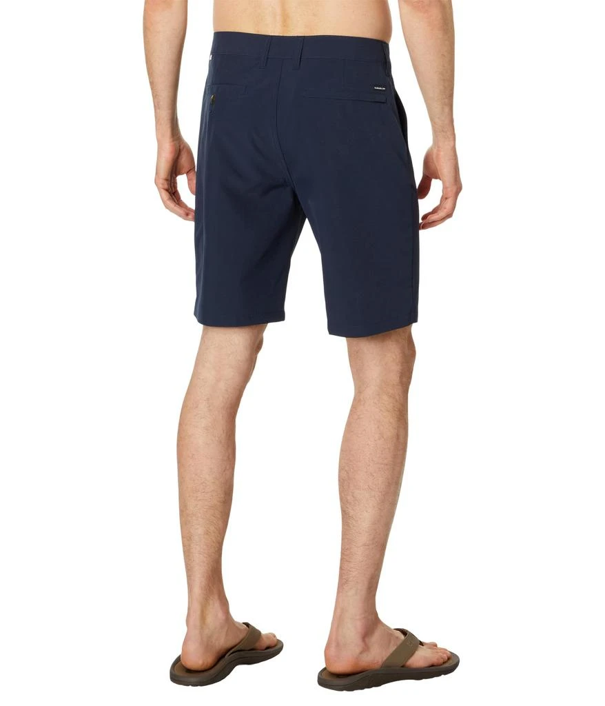 商品Quiksilver|20" Union Amphibian Shorts,�价格¥410,第2张图片详细描述