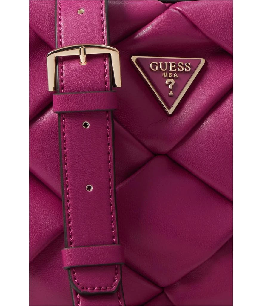 商品GUESS|Zaina Crossbody Top Zip,价格¥669,第4张图片详细描述