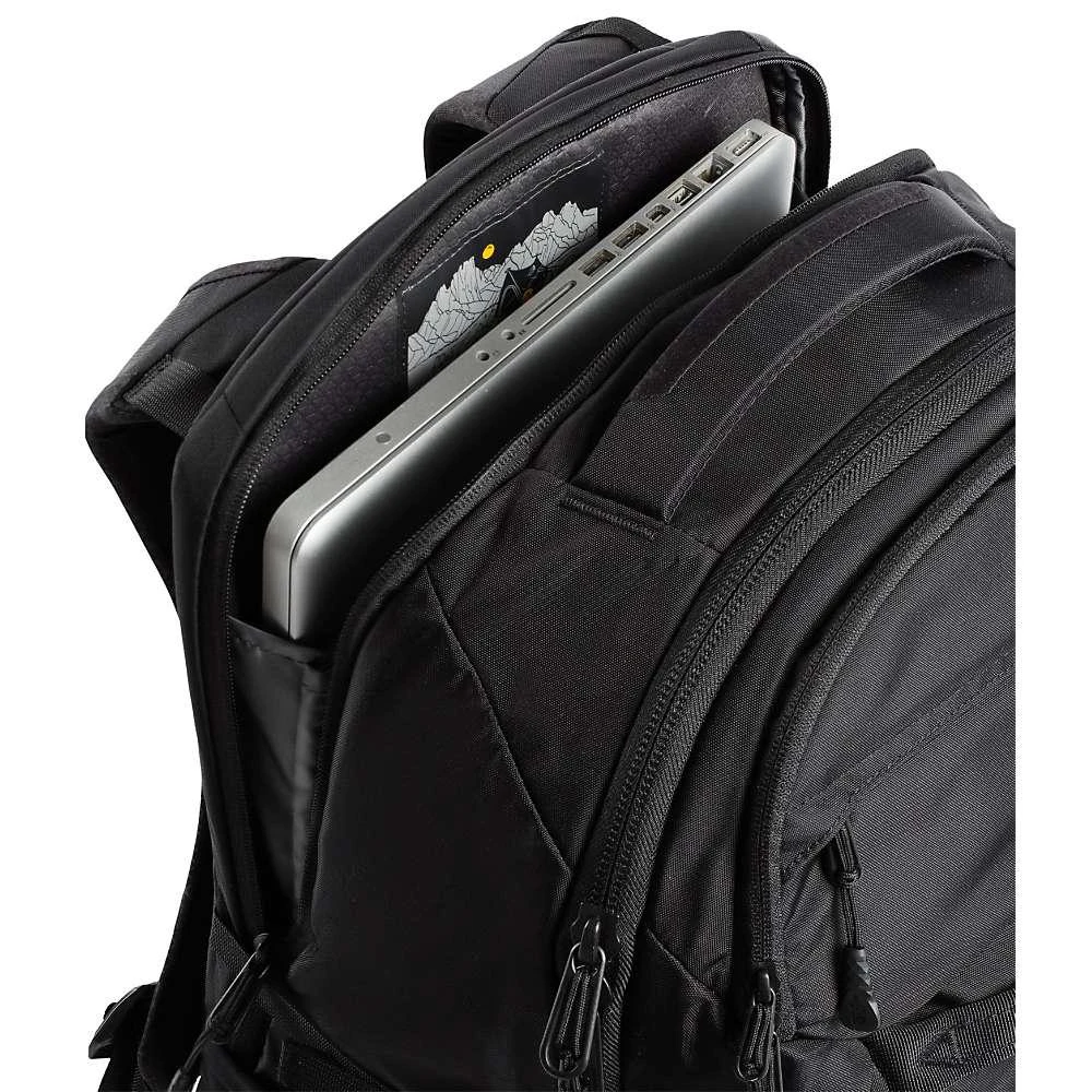 商品The North Face|The North Face Women's Surge Backpack,价格¥1065,第5张图片详细描述