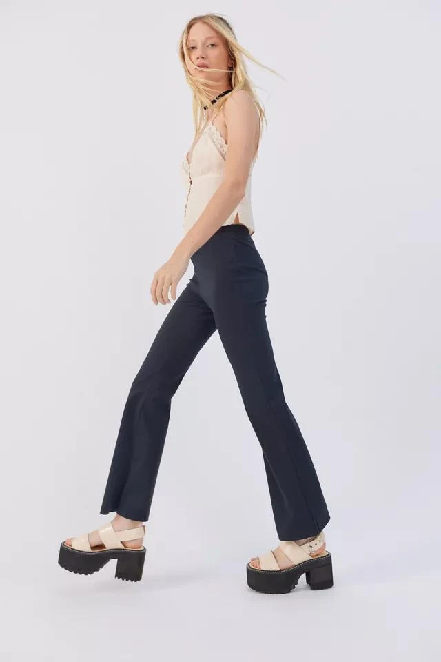 商品Urban Outfitters|UO Aliya Low-Rise  Ponte Pant,价格¥78,第3张图片详细描述