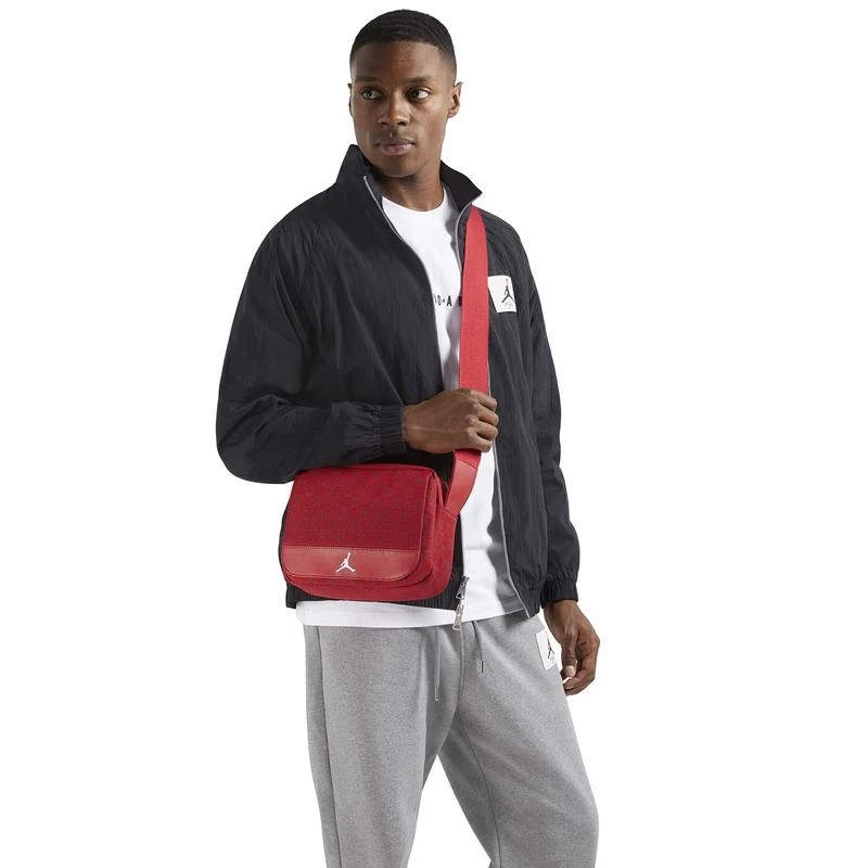 商品Jordan|Jordan Monogram Mini Messenger - Men's,价格¥300,第1张图片