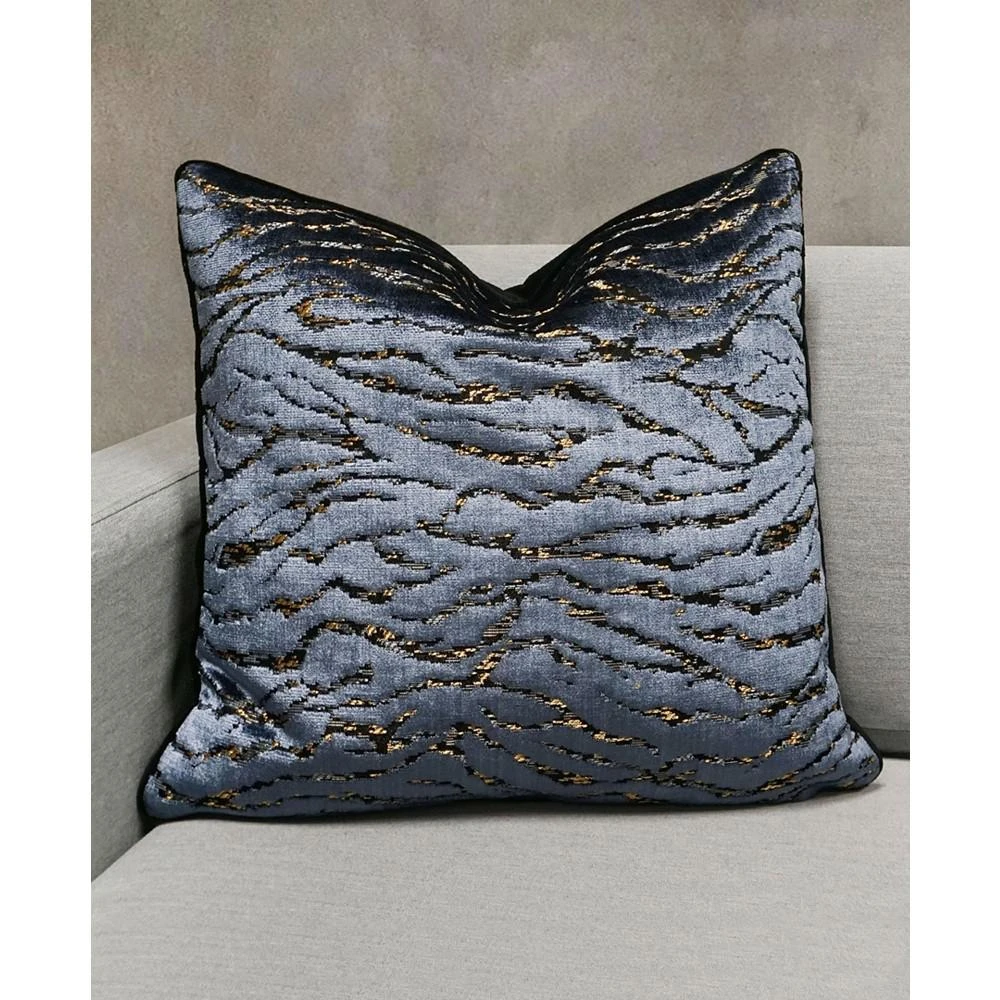 商品Millihome|Zebra Cut Velvet Decorative Pillow, 20" x 20",价格¥292,第3张图片详细描述