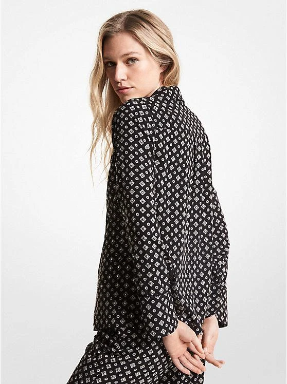 商品Michael Kors|Studded Medallion Crushed Crepe Pajama Shirt,价格¥372,第2张图片详细描述