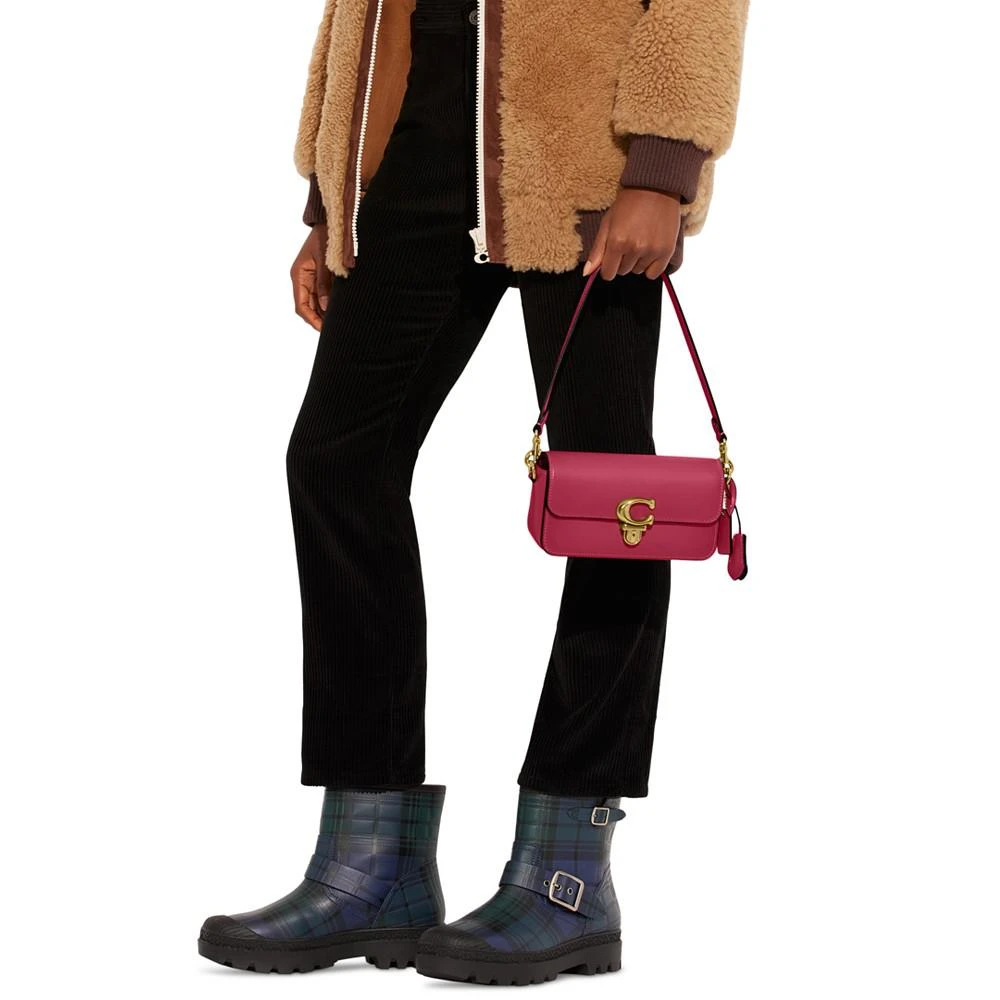 商品Coach|Glovetanned Leather Studio Convertible Baguette Bag,价格¥1575,第3张图片详细描述