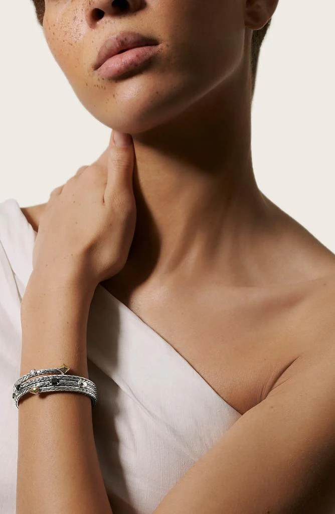 商品John Hardy|Classic Chain Hammered Triple Row Coil Bracelet,价格¥5294,第2张图片详细描述