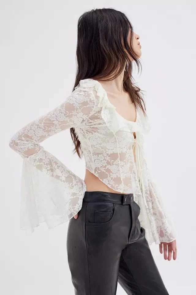 商品Urban Outfitters|UO Gossamer Sheer Lace Flyaway Top,价格¥263,第4张图片详细描述