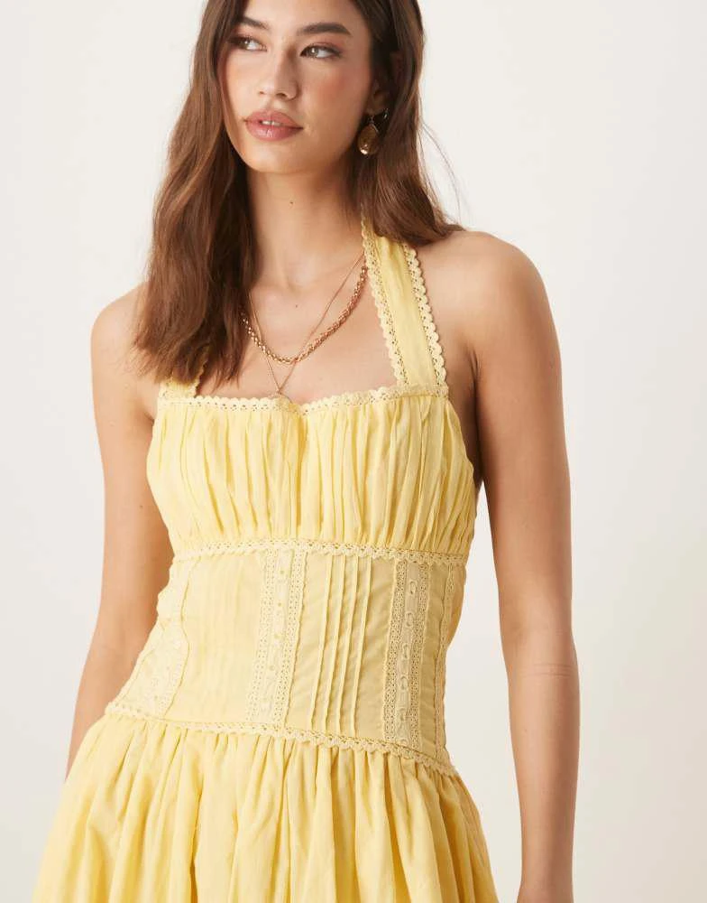 商品ASOS|ASOS DESIGN halter neck lace prairie dress with pintucks in lemon,价格¥399,第2张图片详细描述
