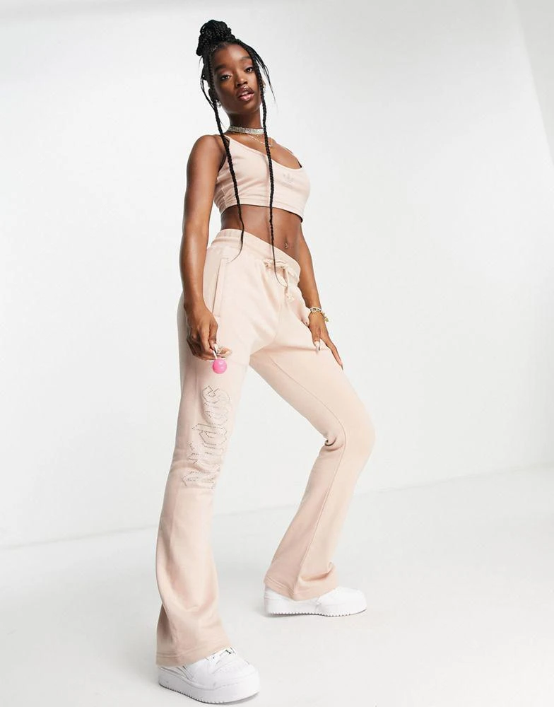 商品Adidas|adidas Originals '2000s Luxe' bralette in camel with central diamante logo,价格¥99,第4张图片详细描述