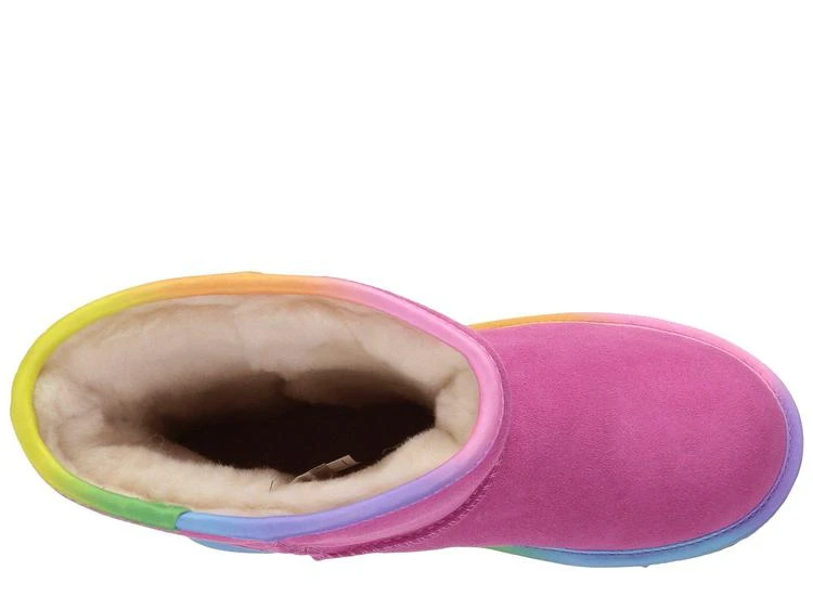 商品UGG|Classic Short II Rainbow (Little Kid/Big Kid),价格¥835,第2张图片详细描述